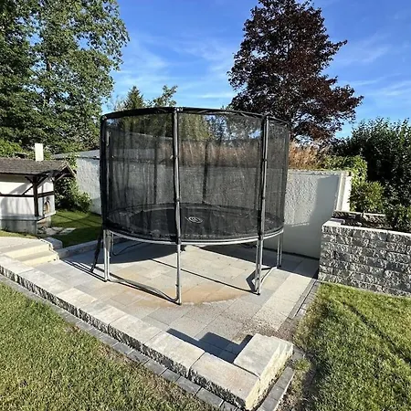 בית נופש Dahlke With Fireplace And Sauna Rheinböllen