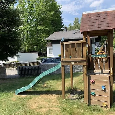 Hébergement de vacances Dahlke With Fireplace And Sauna Rheinböllen