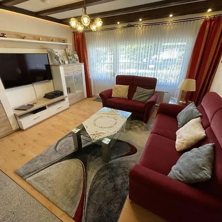 Hébergement de vacances Dahlke With Fireplace And Sauna Rheinböllen