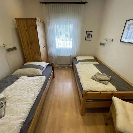 Dahlke With Fireplace And Sauna Hébergement de vacances Rheinböllen