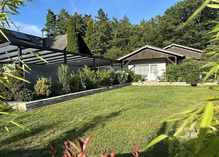 בית נופש Dahlke With Fireplace And Sauna Rheinböllen