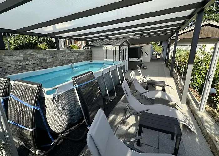 Dahlke With Fireplace And Sauna בית נופש Rheinböllen