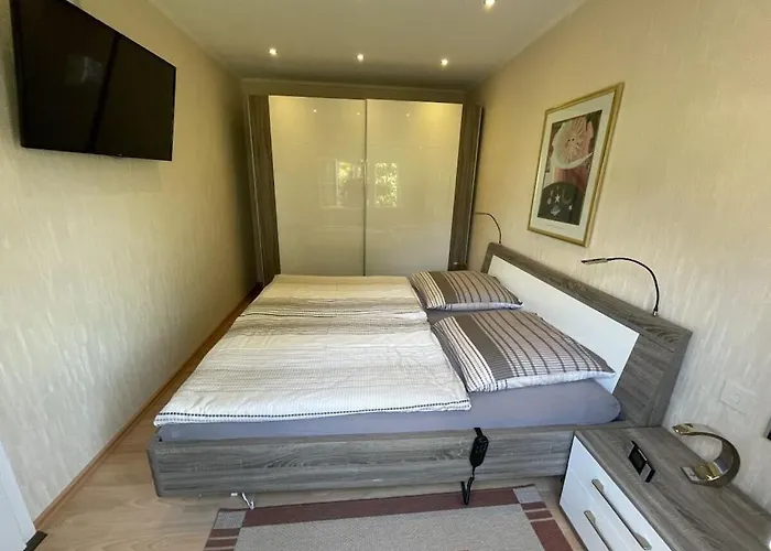 Dahlke With Fireplace And Sauna * Rheinböllen