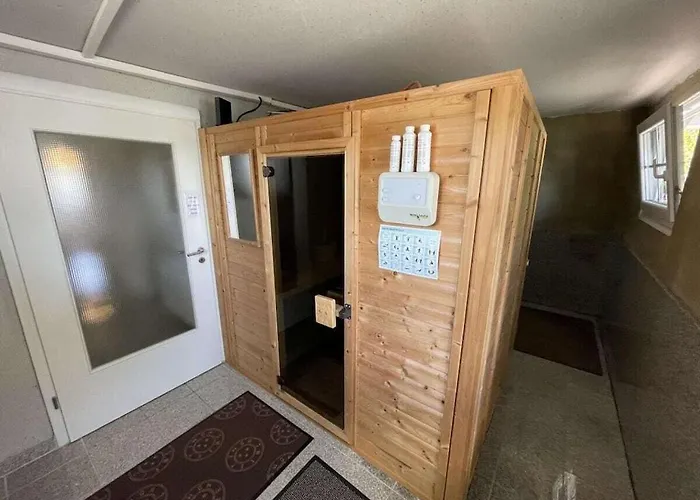 Dahlke With Fireplace And Sauna בית נופש Rheinböllen